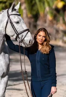 /images/3004-Sportive-Navy-Ideal-Hoodie--L--Equestrian-Stockholm-1654835574-7340192816229-thumb.webp