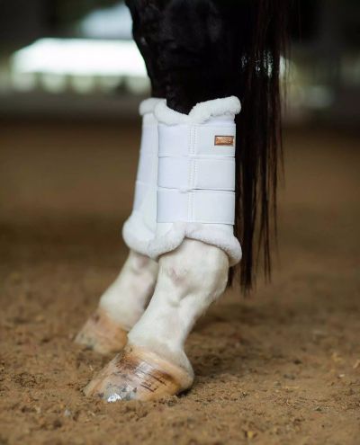 White Moonless Brushing Boots
