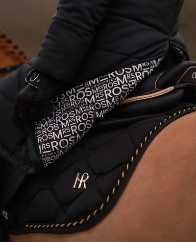Charmer Close Contact Jump Saddle Pad Black (Cob/Full) Mrs. Ros